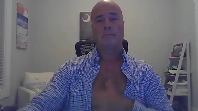 Snapshot of cyclone1212 chatting on 05/02/26, 09:14 cyclone1212 online show from 05/02/26, 09:14