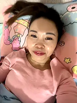 xlj4523 online show from 11/10/25, 03:17