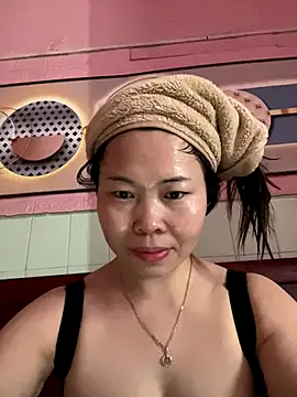 xlj4523 online show from 12/17/25, 05:01