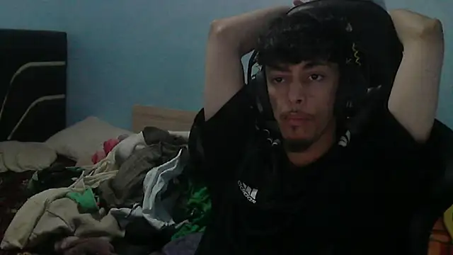 Snapshot of Dark_DesireX chatting on 04/21/26, 11:39 Dark DesireX online show from 04/21/26, 11:39