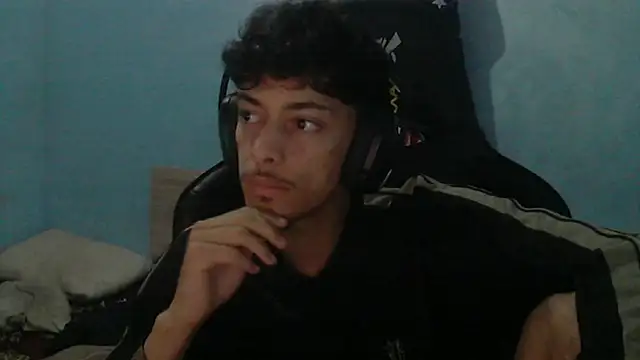 Snapshot of Dark_DesireX chatting on 05/21/26, 01:30 Dark DesireX online show from 05/21/26, 01:30