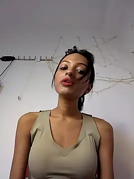 Your-Kitkat online show from 11/30/25, 07:31