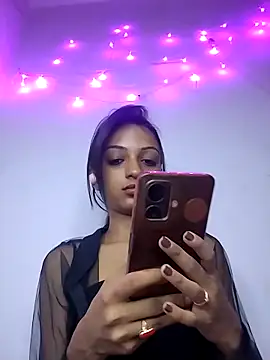 Your-Kitkat online show from 11/15/25, 06:23