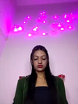 Your-Kitkat online show from 12/02/25, 12:07