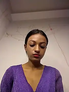 Your-Kitkat online show from 12/13/25, 08:48