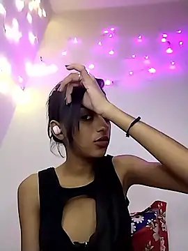 Your-Kitkat online show from 11/12/25, 06:12