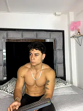 MR MUSCLE online show from 11/28/25, 11:54