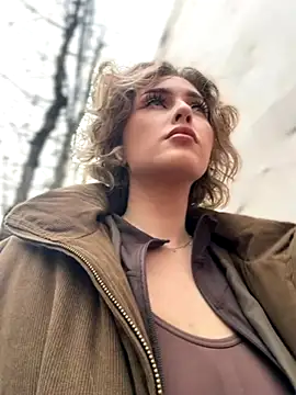 KellyKeler online show from 12/01/25, 12:17