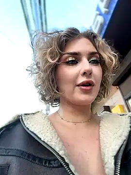 KellyKeler online show from 11/28/25, 12:27