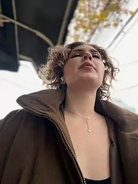 KellyKeler online show from 11/15/25, 12:31