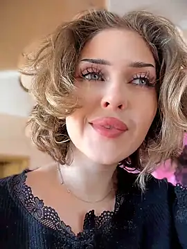 KellyKeler online show from 04/15/26, 10:43