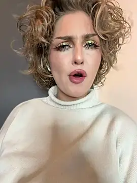 KellyKeler online show from 11/13/25, 01:15