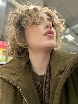 KellyKeler online show from 11/14/25, 01:04