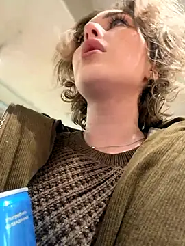 KellyKeler online show from 11/17/25, 12:20