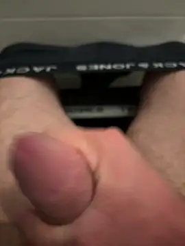 hugehairycock 98 online show from 04/09/26, 05:53