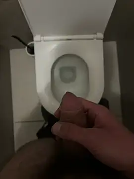 hugehairycock 98 online show from 10/31/25, 06:04