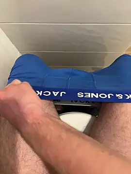 hugehairycock 98 online show from 11/05/25, 04:10