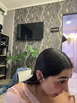 JasmineRhodes online show from 03/25/26, 12:15