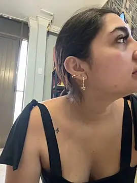 Snapshot of JasmineRhodes chatting on 05/15/26, 12:58 JasmineRhodes online show from 05/15/26, 12:58