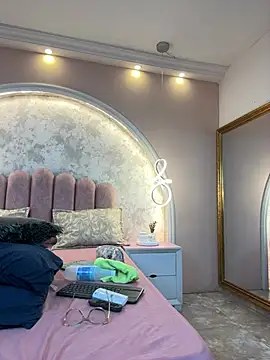 JasmineRhodes online show from 04/13/26, 12:20