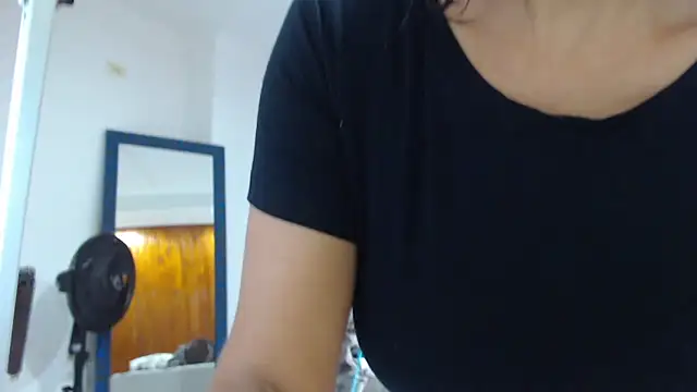 KimScarleth online show from 02/06/26, 03:52