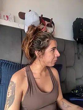 Snapshot of AllieYourGirl chatting on 11/11/25, 06:58 AllieYourGirl online show from 11/11/25, 06:58