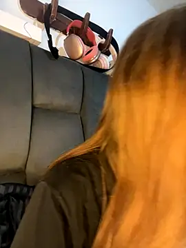 Snapshot of AllieYourGirl chatting on 11/12/25, 11:19 AllieYourGirl online show from 11/12/25, 11:19