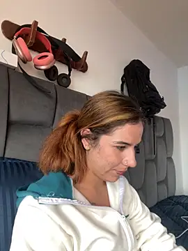 Snapshot of AllieYourGirl chatting on 12/05/25, 06:50 AllieYourGirl online show from 12/05/25, 06:50