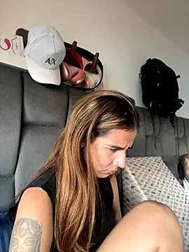 Snapshot of AllieYourGirl chatting on 11/10/25, 09:09 AllieYourGirl online show from 11/10/25, 09:09