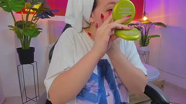 Snapshot of kitty_sweeety_ chatting on 02/03/26, 07:30 kitty sweeety online show from 02/03/26, 07:30