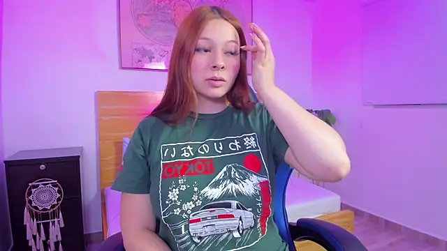 kitty sweeety  online show from 04/17/26, 07:49