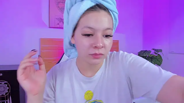 Snapshot of kitty_sweeety_ chatting on 03/05/26, 12:35 kitty sweeety online show from 03/05/26, 12:35