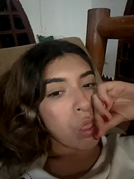 Kardashian12 online show from 11/02/25, 12:48