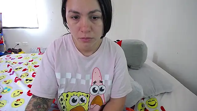 Zoe Rowan online show from 11/15/25, 02:54