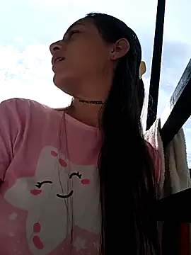 Arii collins1 online show from 09/20/25, 09:20