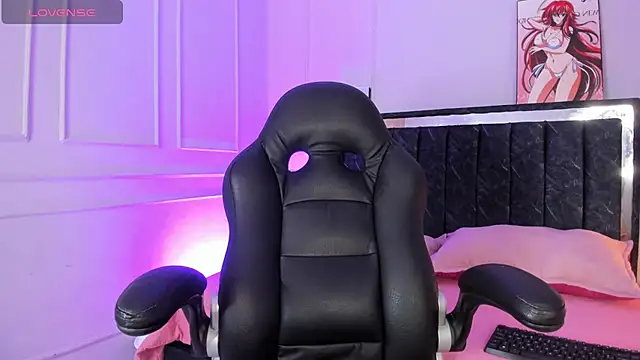 SwettRenata  online show from 02/19/26, 12:57