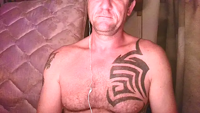Snapshot of Yournaughty chatting on 07/16/26, 05:04 Yournaughty online show from 07/16/26, 05:04