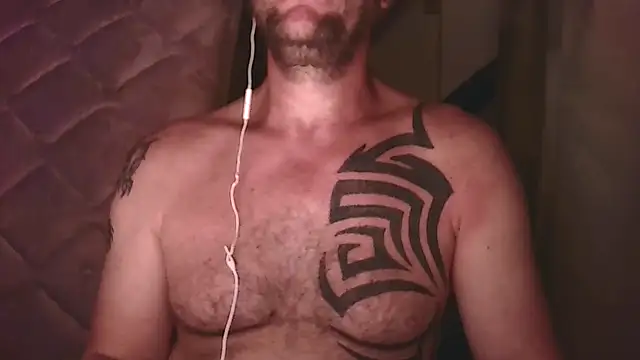 Snapshot of Yournaughty chatting on 07/01/26, 04:57 Yournaughty online show from 07/01/26, 04:57