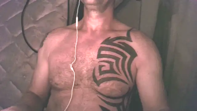 Snapshot of Yournaughty chatting on 06/17/26, 05:40 Yournaughty online show from 06/17/26, 05:40