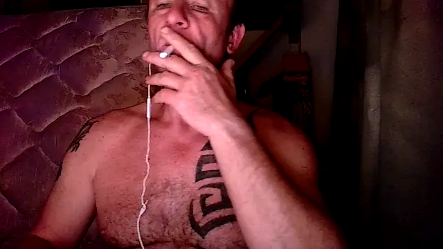 Snapshot of Yournaughty chatting on 07/21/26, 05:42 Yournaughty online show from 07/21/26, 05:42