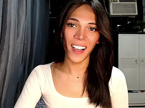 ladyhotcuming online show from 06/01/26, 06:13