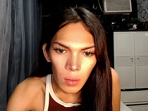ladyhotcuming online show from 05/06/26, 09:57