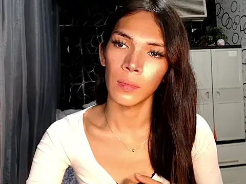 ladyhotcuming online show from 05/31/26, 06:09