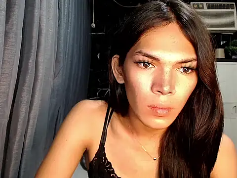 Snapshot of ladyhotcuming chatting on 06/20/26, 01:32 ladyhotcuming online show from 06/20/26, 01:32