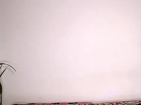 saara johnson496 online show from 09/27/25, 04:29