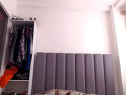 saara johnson496 online show from 05/19/26, 01:51