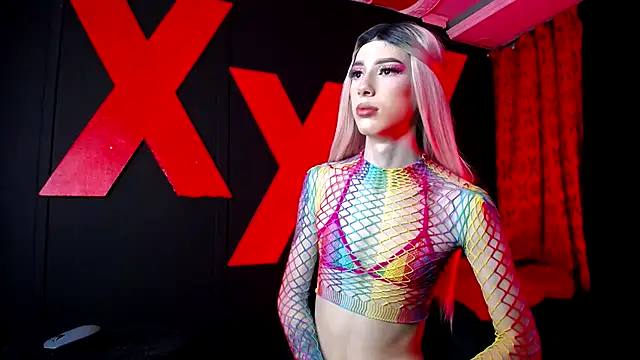 Snapshot of abrilbigcock chatting on 10/05/25, 04:03 abrilbigcock online show from 10/05/25, 04:03