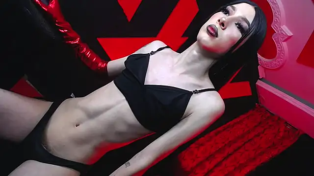 Snapshot of abrilbigcock chatting on 10/22/25, 10:52 abrilbigcock online show from 10/22/25, 10:52