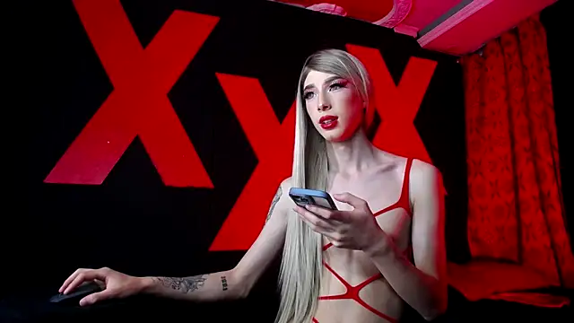 Snapshot of abrilbigcock chatting on 10/09/25, 02:45 abrilbigcock online show from 10/09/25, 02:45