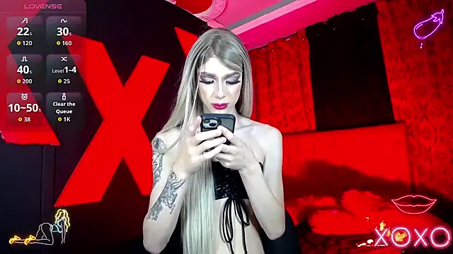 Snapshot of abrilbigcock chatting on 10/28/25, 02:45 abrilbigcock online show from 10/28/25, 02:45